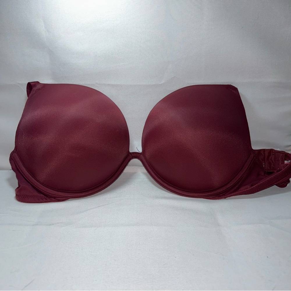 Victoria’s Secret Bra T-Shirt Wear Everywhere  Push Up Bra Burgundy Support 32DD